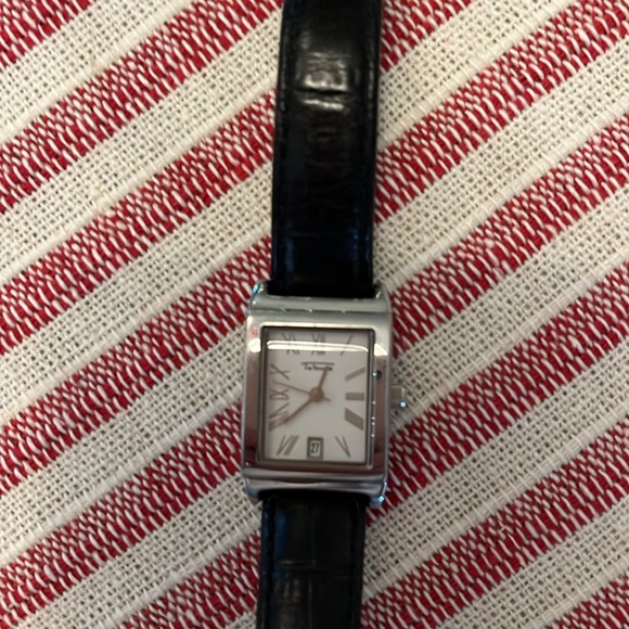 Talbots Watch - Picture 2 of 3